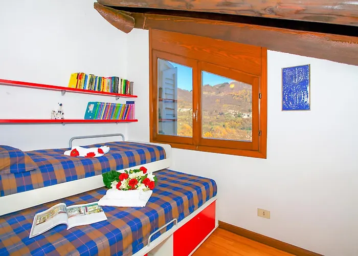 Βίλα Intelvi Castiglione dʼIntelvi