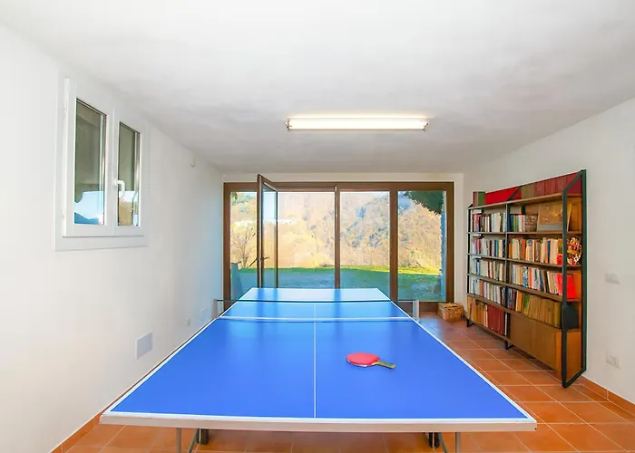 Intelvi * Castiglione d'Intelvi